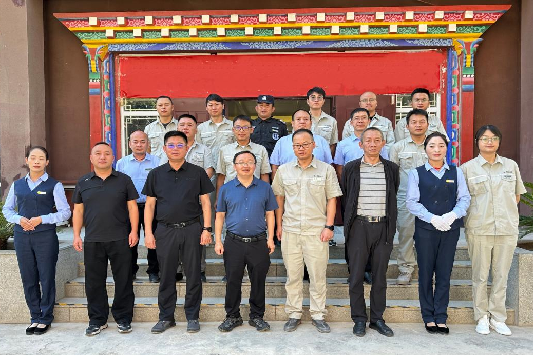 1752561140939059013.jpg 1752561140939059013.jpg